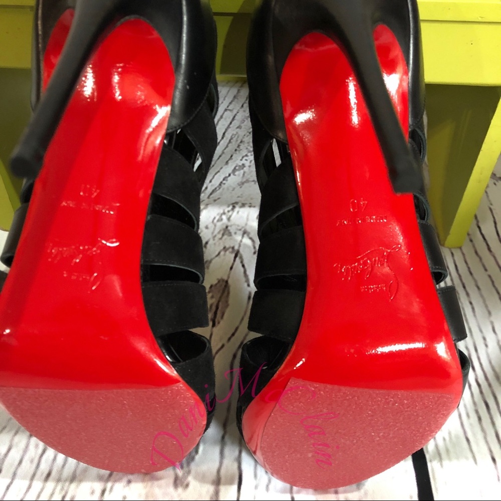 ‼️SOLD‼️ Christian Louboutin Toot Mignonne Bootie - Picture 5 of 8